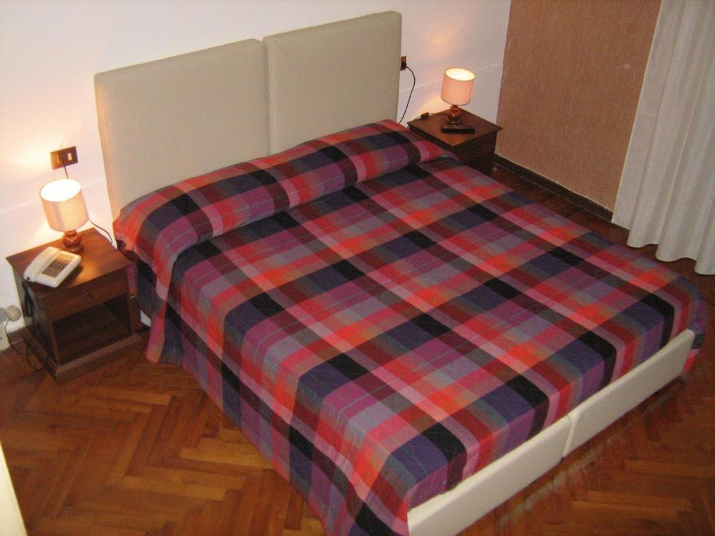Hotel Da Cesare Stresa Esterno foto