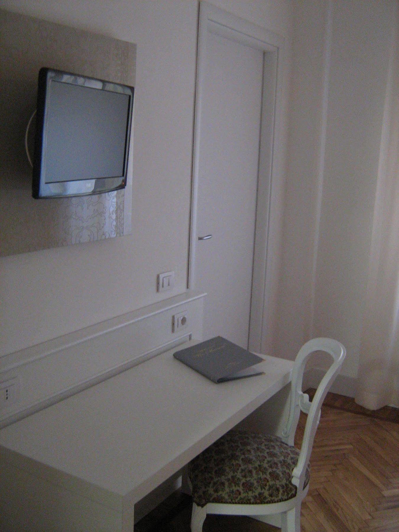 Hotel Da Cesare Stresa Esterno foto